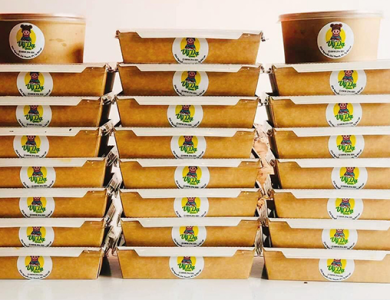 Hộp giấy kraft 1600ml màu vàng - trắng